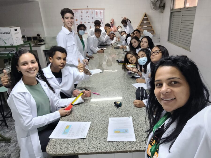 8º ano. Laboratório- A ciência das medidas, com a professora Carlena!